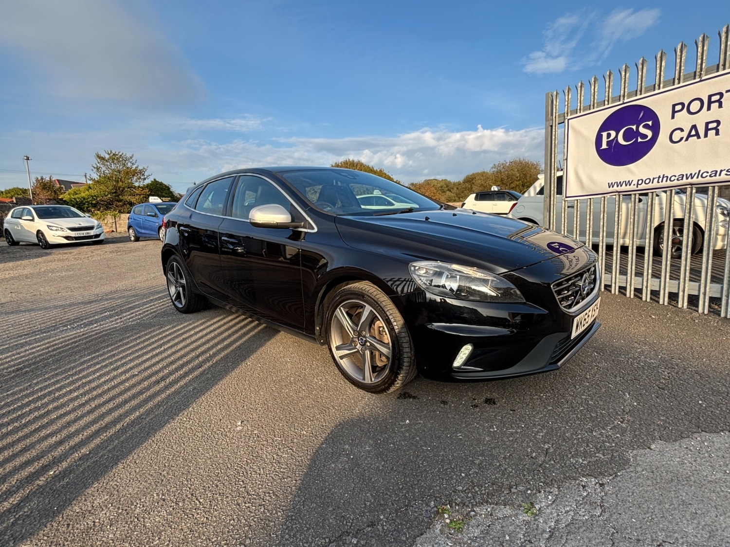 Used Volvo V40 2015 for sale - 76252685: Photo 9