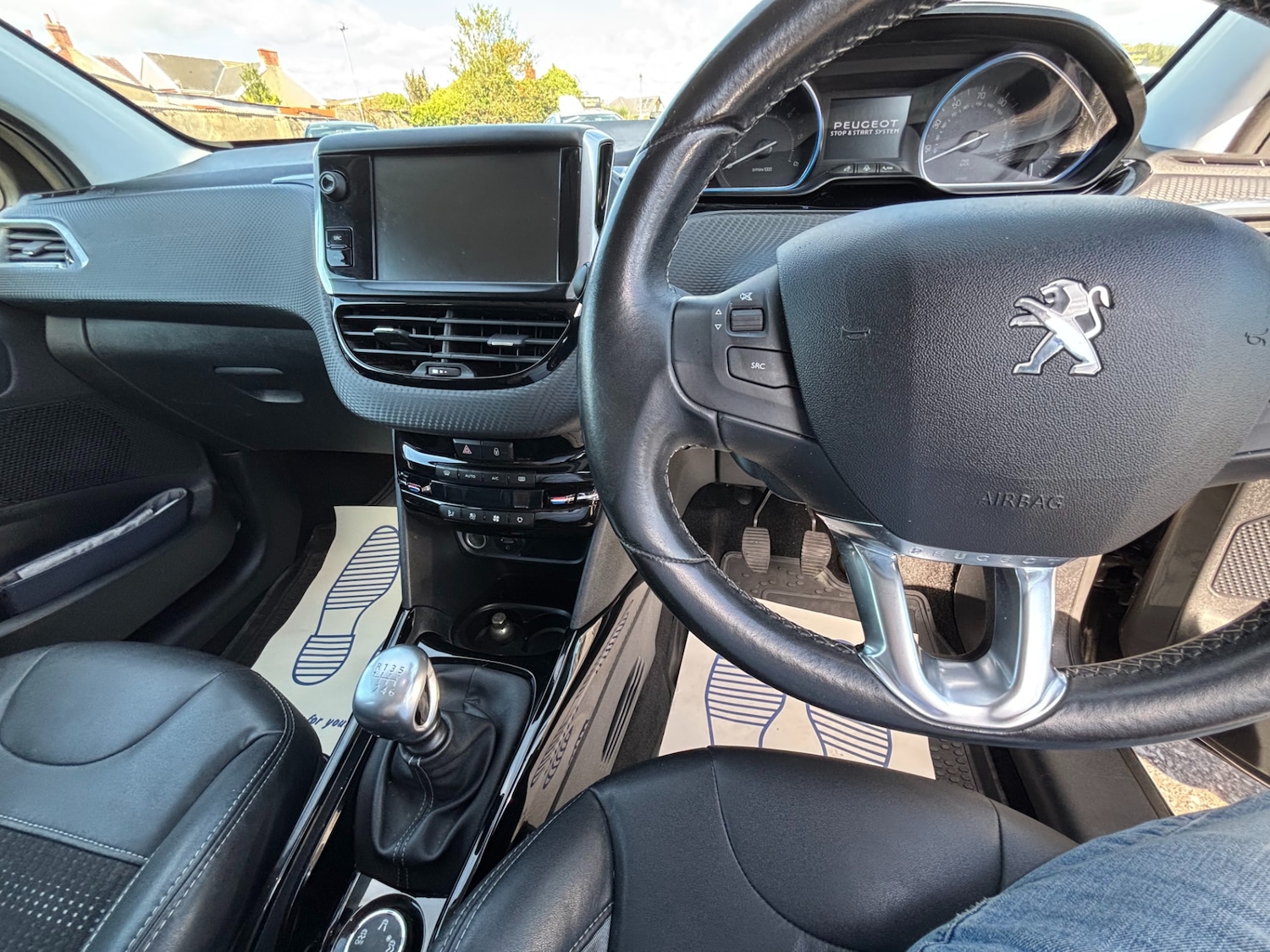 Used Peugeot 2008 2015 for sale - 76252602: Photo 12
