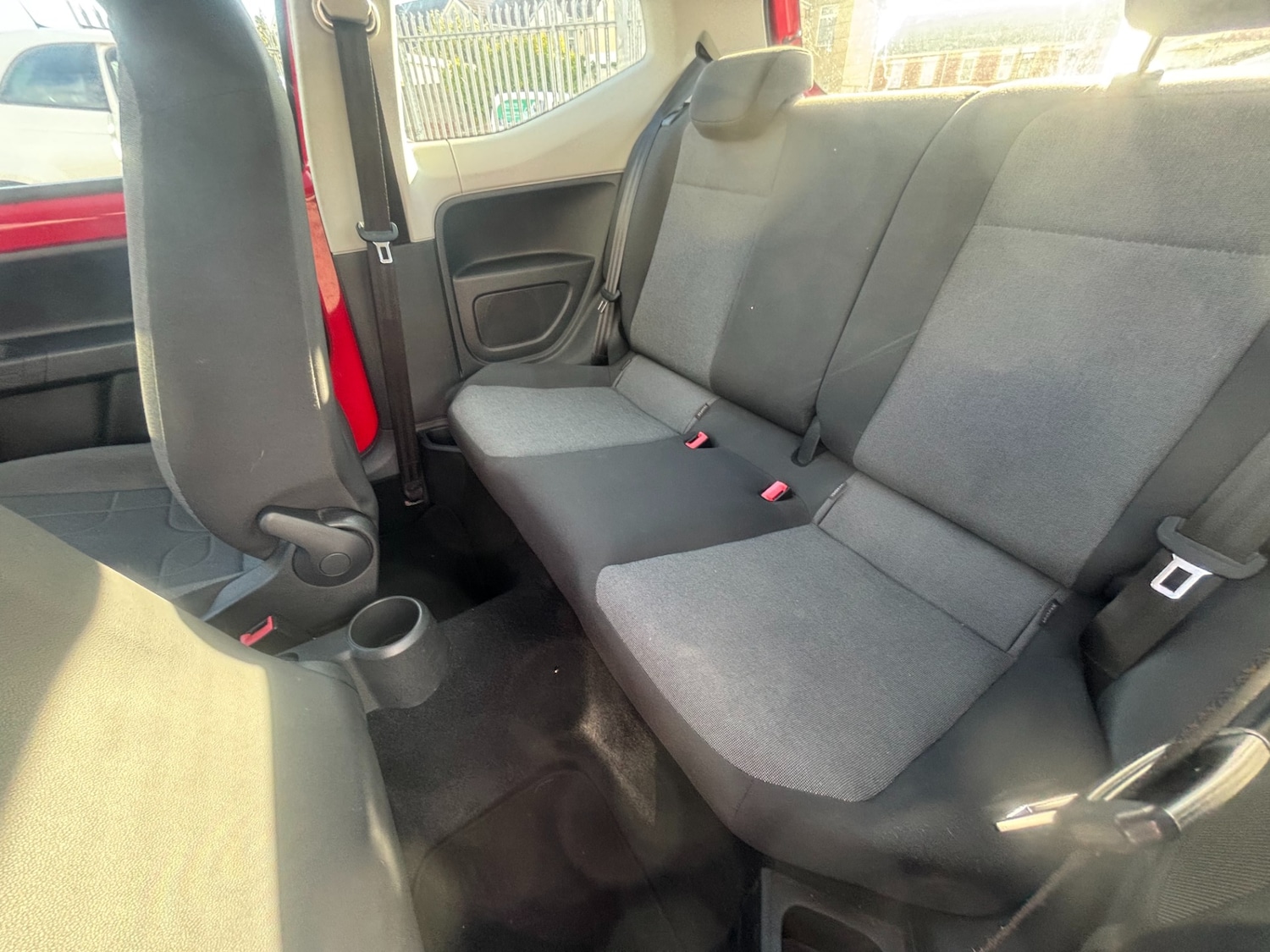 Used Volkswagen up! 2014 for sale - 76358246: Photo 11