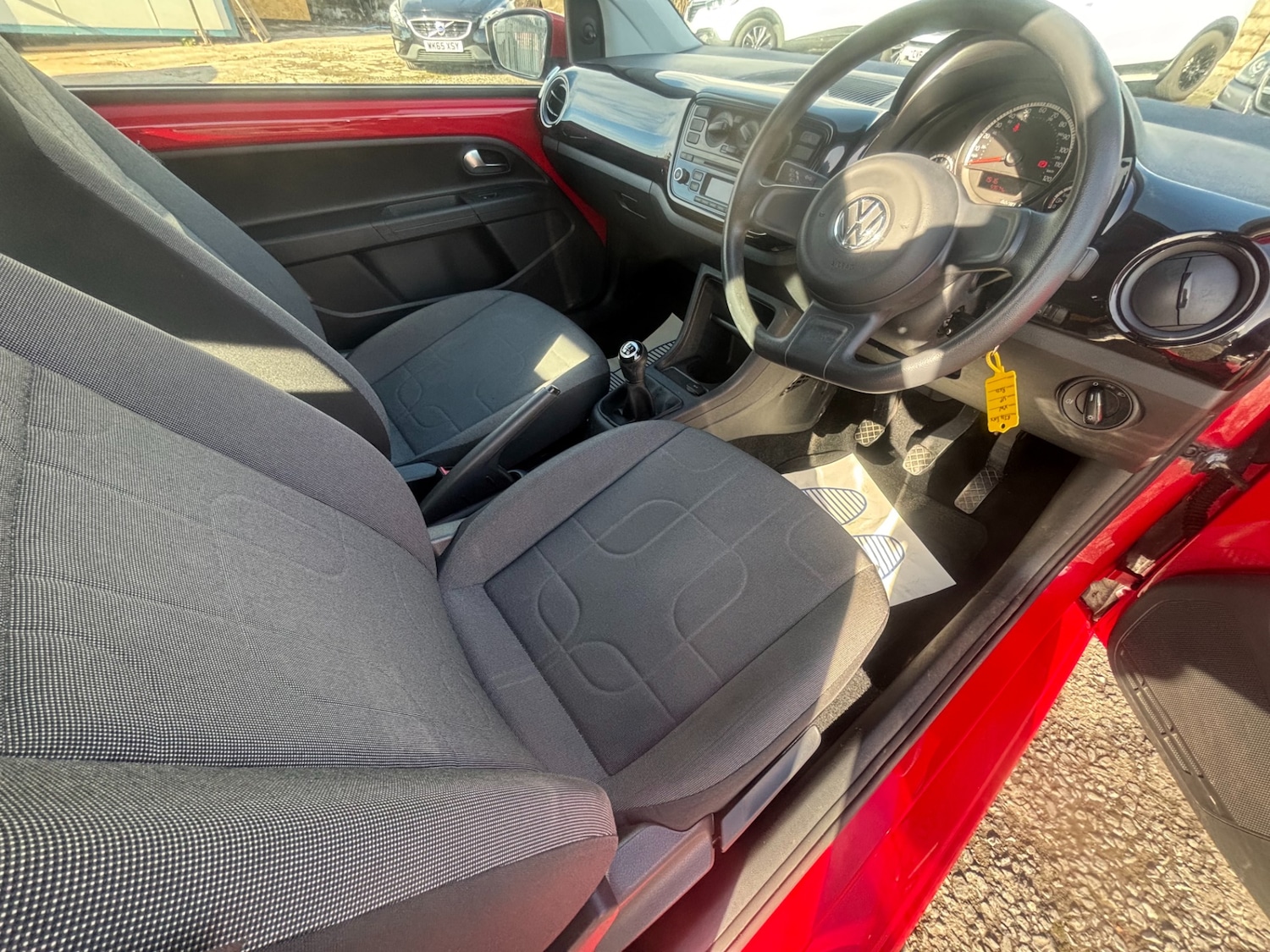 Used Volkswagen up! 2014 for sale - 76358246: Photo 6