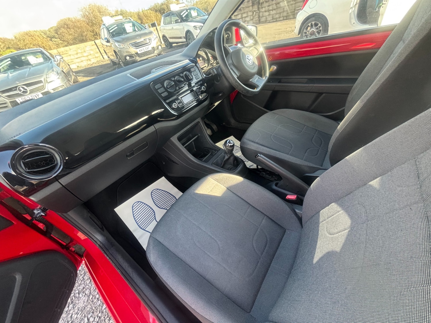 Used Volkswagen up! 2014 for sale - 76358246: Photo 9