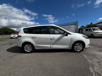 Used Renault Grand Scenic 2016 for sale - 79841587: Photo
