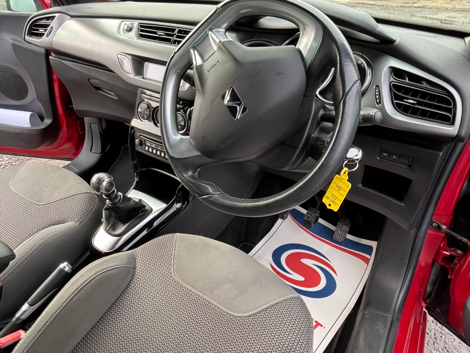 Used Citroen DS3 2015 for sale - 77636485: Photo 11