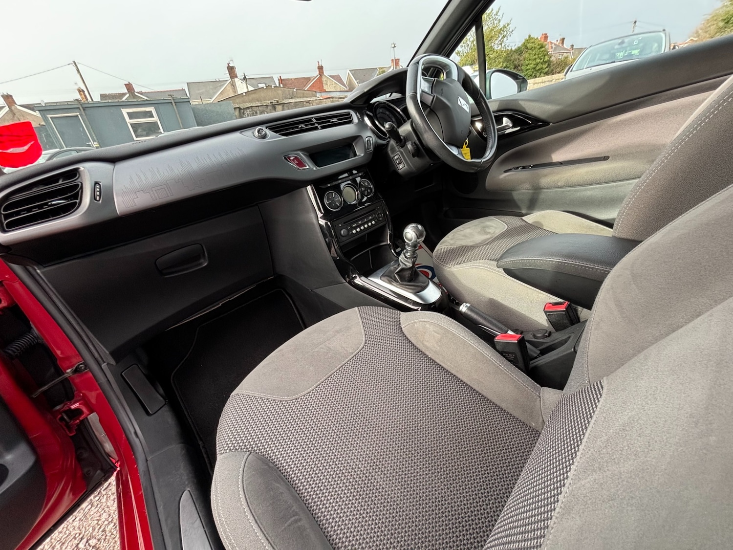 Used Citroen DS3 2015 for sale - 77636485: Photo 15