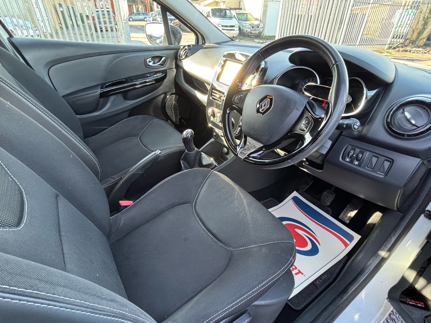 Used Renault Clio 2014 for sale - 77555822: Photo 11
