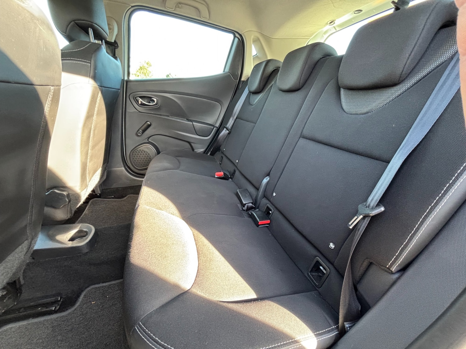 Used Renault Clio 2014 for sale - 77555822: Photo 14