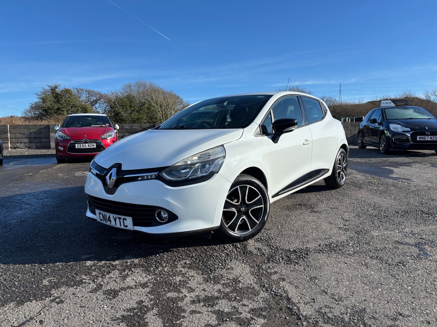 Used Renault Clio 2014 for sale - 77555822: Photo 2