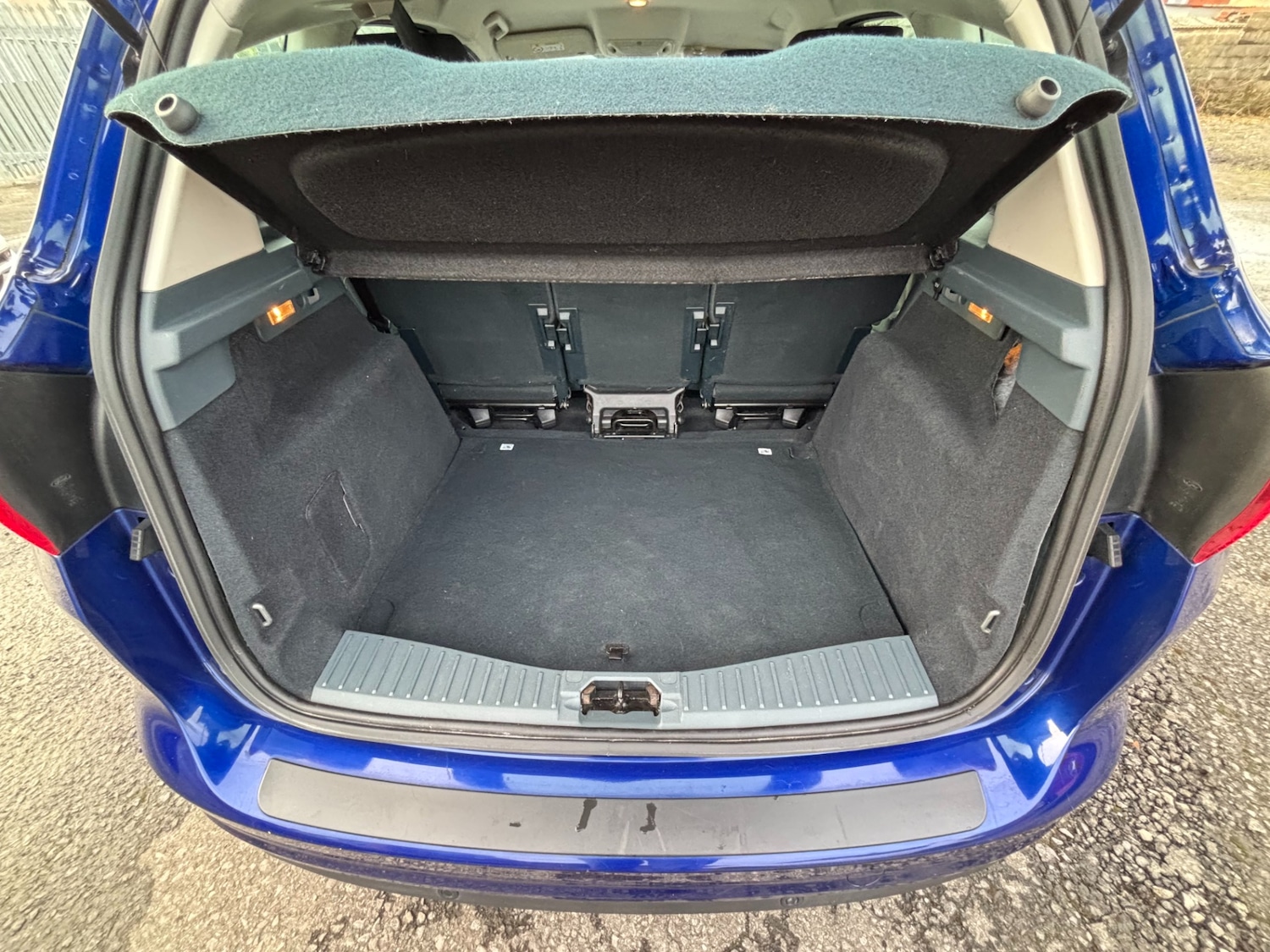 Used Ford C-Max 2014 for sale - 76580494: Photo 15