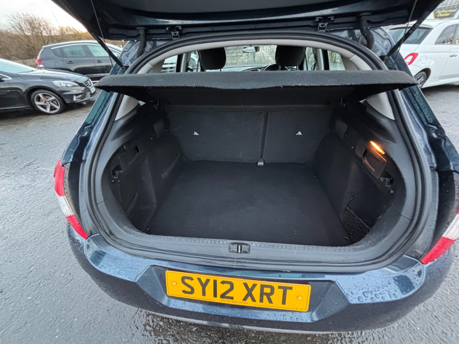 Used Citroen C4 2012 for sale - 76792406: Photo 11