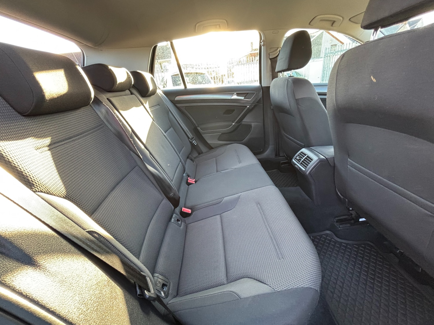 Used Volkswagen Golf 2017 for sale - 76681820: Photo 11