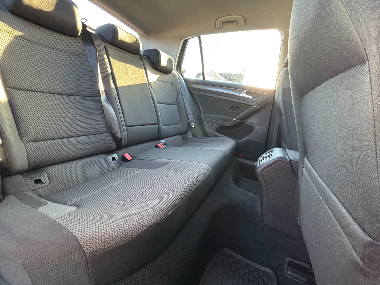 Used Volkswagen Golf 2017 for sale - 76681820: Photo 12