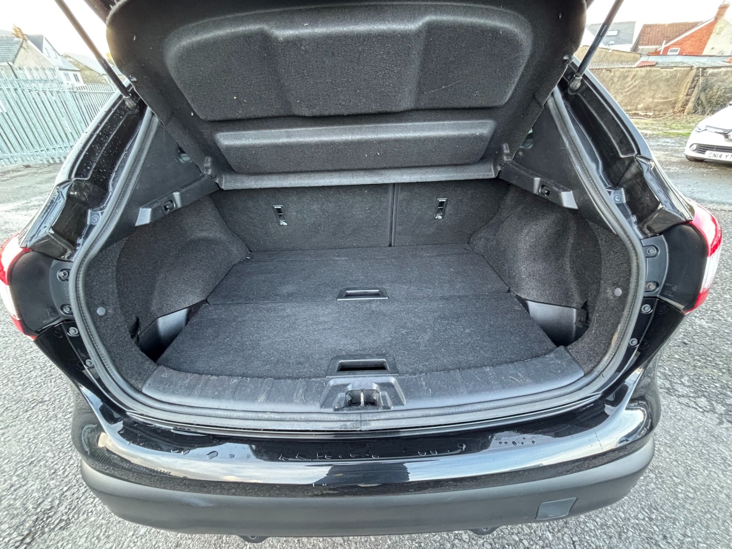 Used Nissan Qashqai 2015 for sale - 78090731: Photo 18