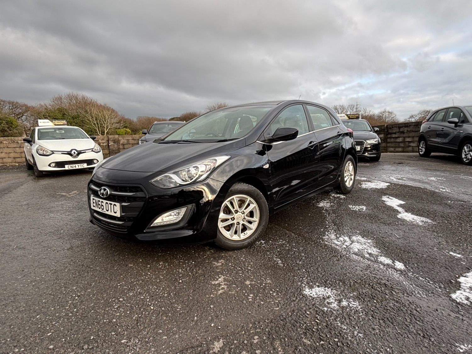 Used Hyundai i30 2016 for sale - 77409277: Photo 2