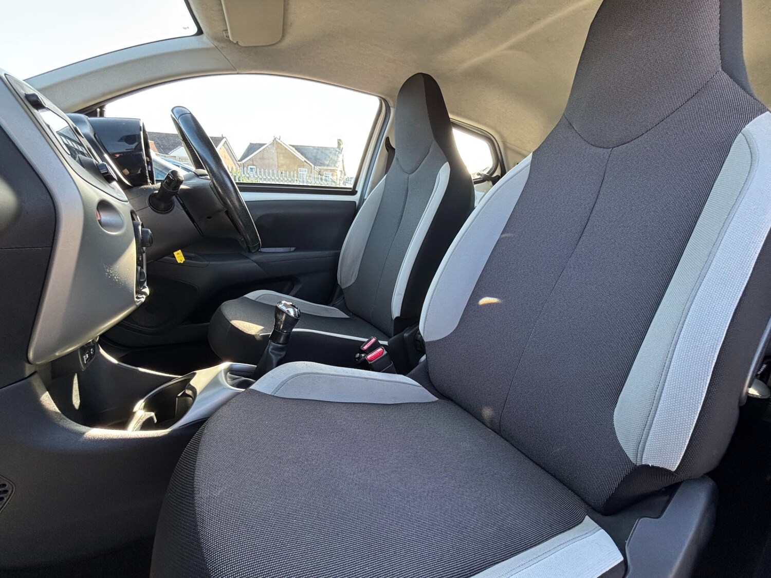 Used Toyota AYGO 2016 for sale - 77918300: Photo 16