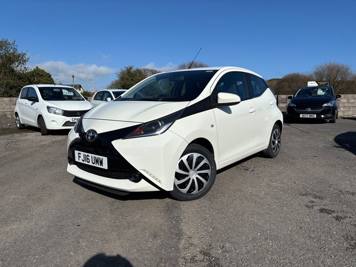 Used Toyota AYGO 2016 for sale - 77918300: Photo 2