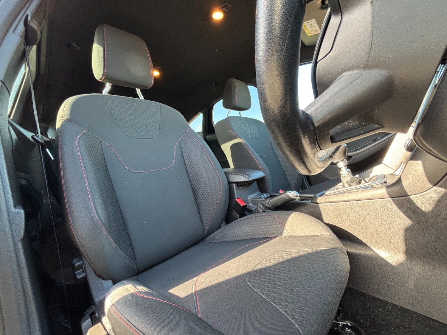 Used Ford Focus 2017 for sale - 77877196: Photo 4