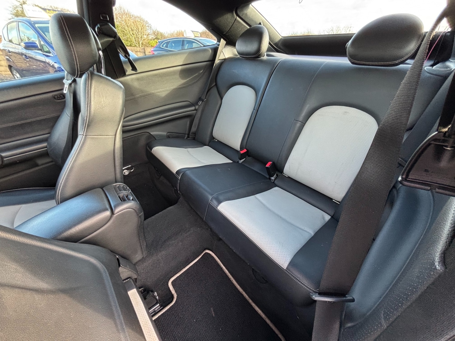 Used Mercedes-Benz CLC Class 2010 for sale - 77028865: Photo 11