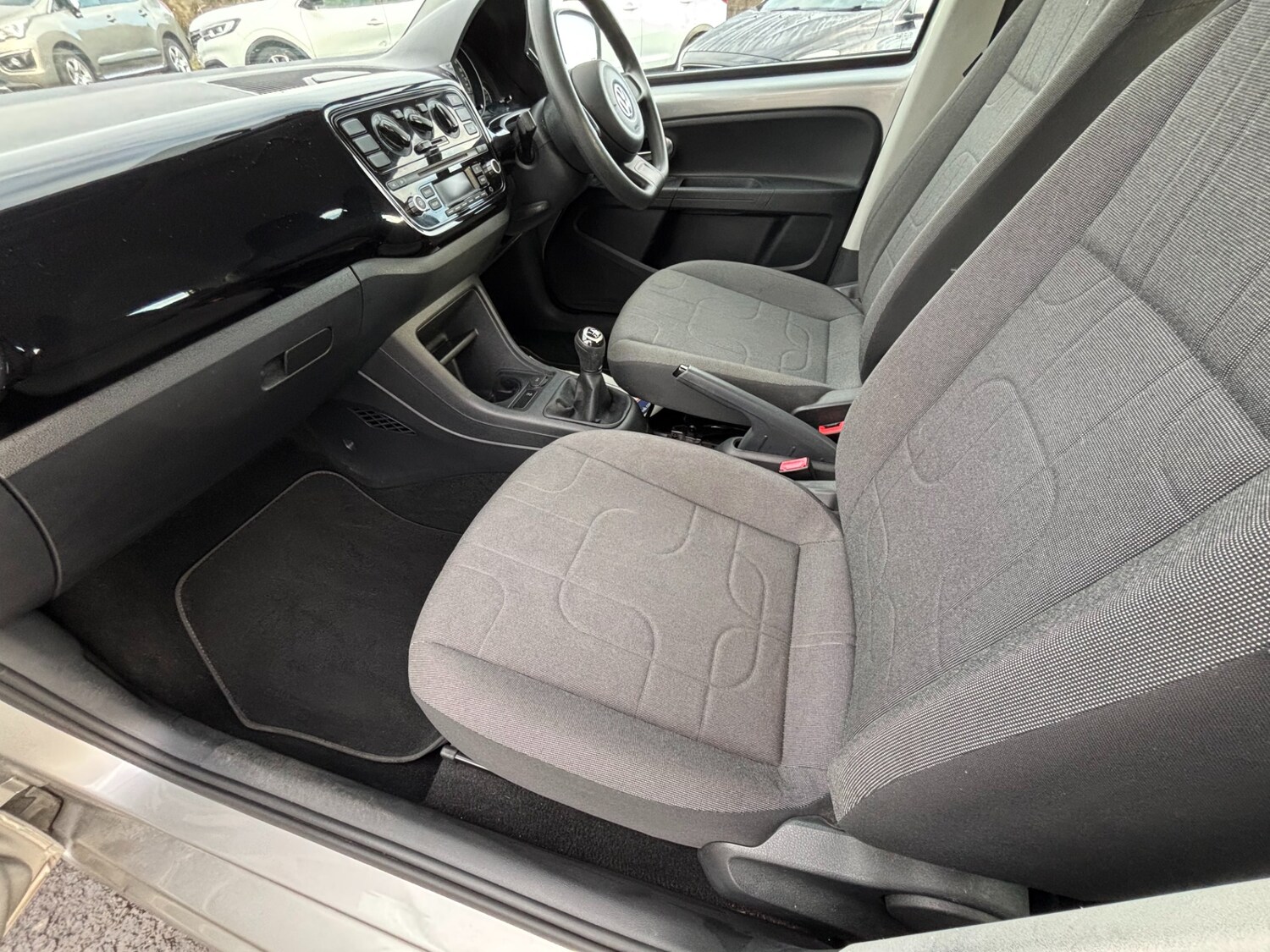 Used Volkswagen up! 2015 for sale - 76352678: Photo 10