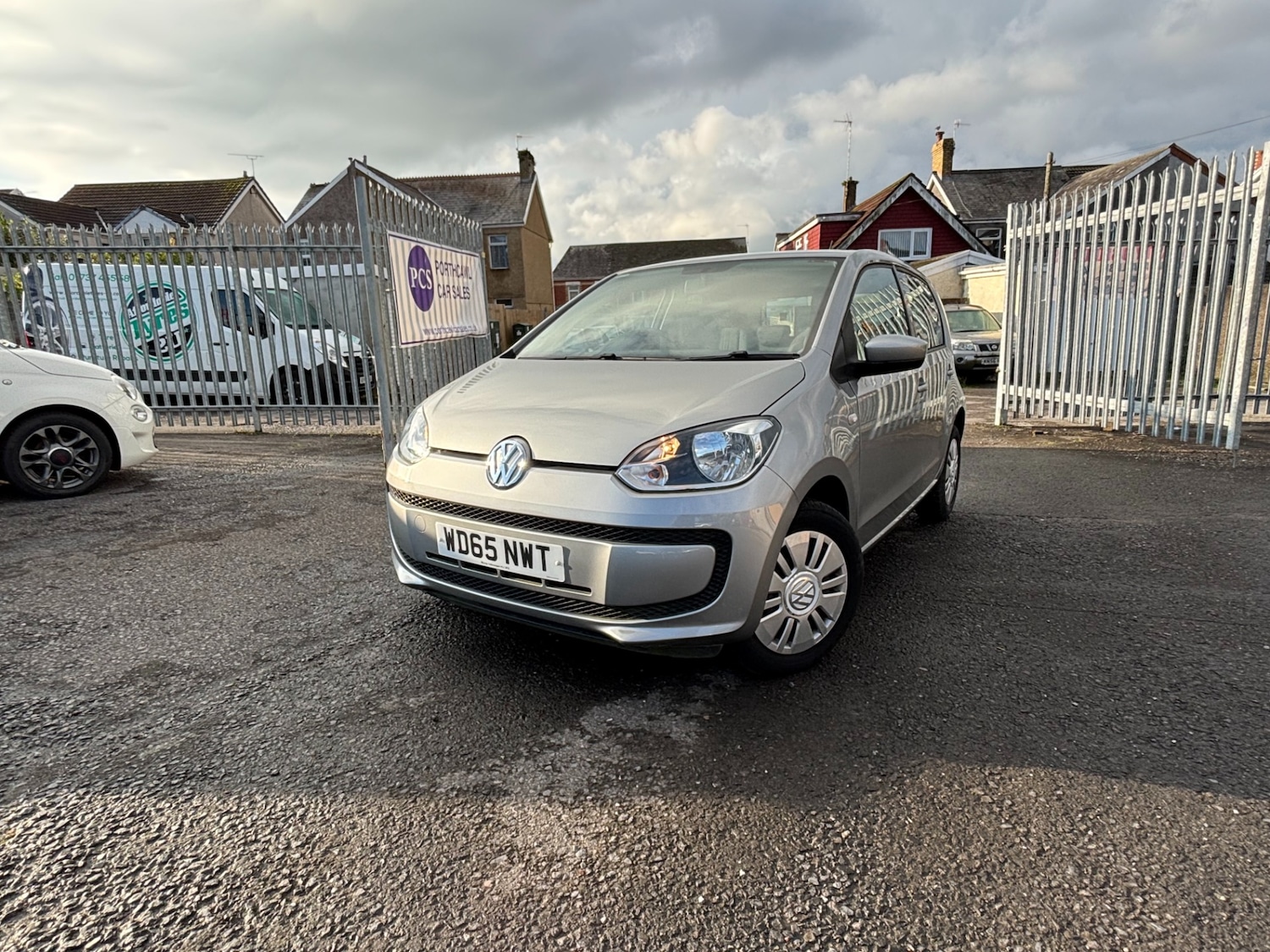 Used Volkswagen up! 2015 for sale - 76352678: Photo 4