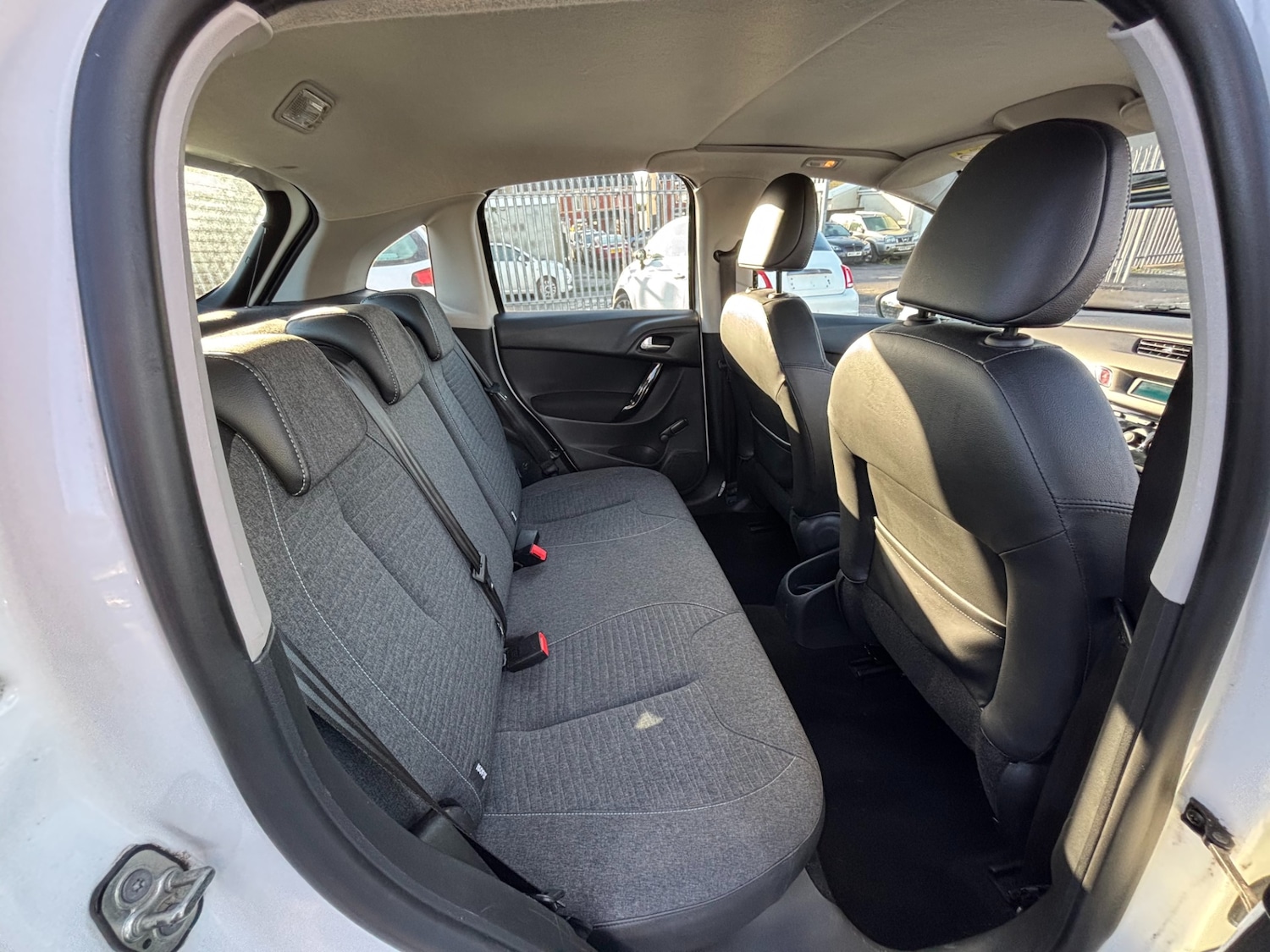 Used Citroen C3 2015 for sale - 76920060: Photo 16