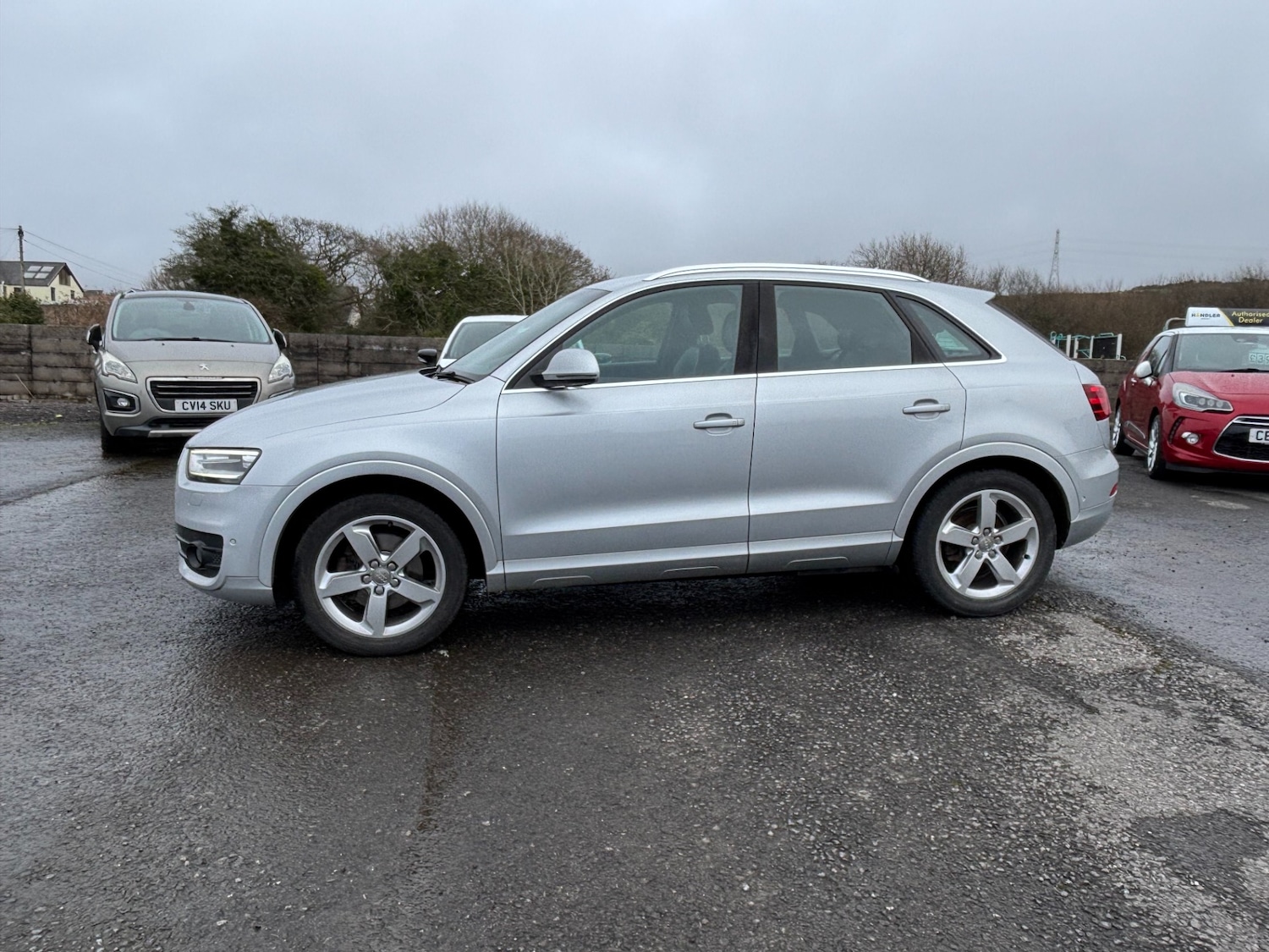 Used Audi Q3 2011 for sale - 77640206: Photo 9