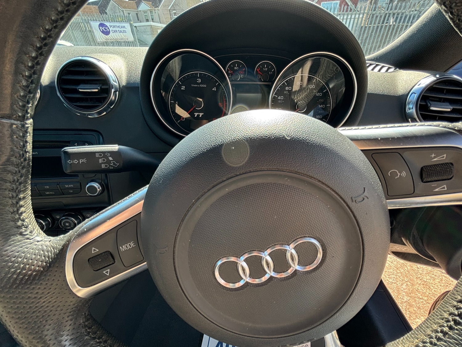 Used Audi TT 2010 for sale - 77934525: Photo 16