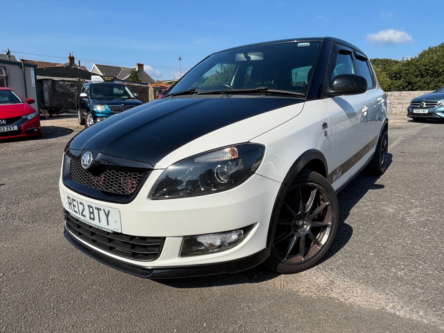 Used Skoda Fabia 2012 for sale - 76252429: Photo 2
