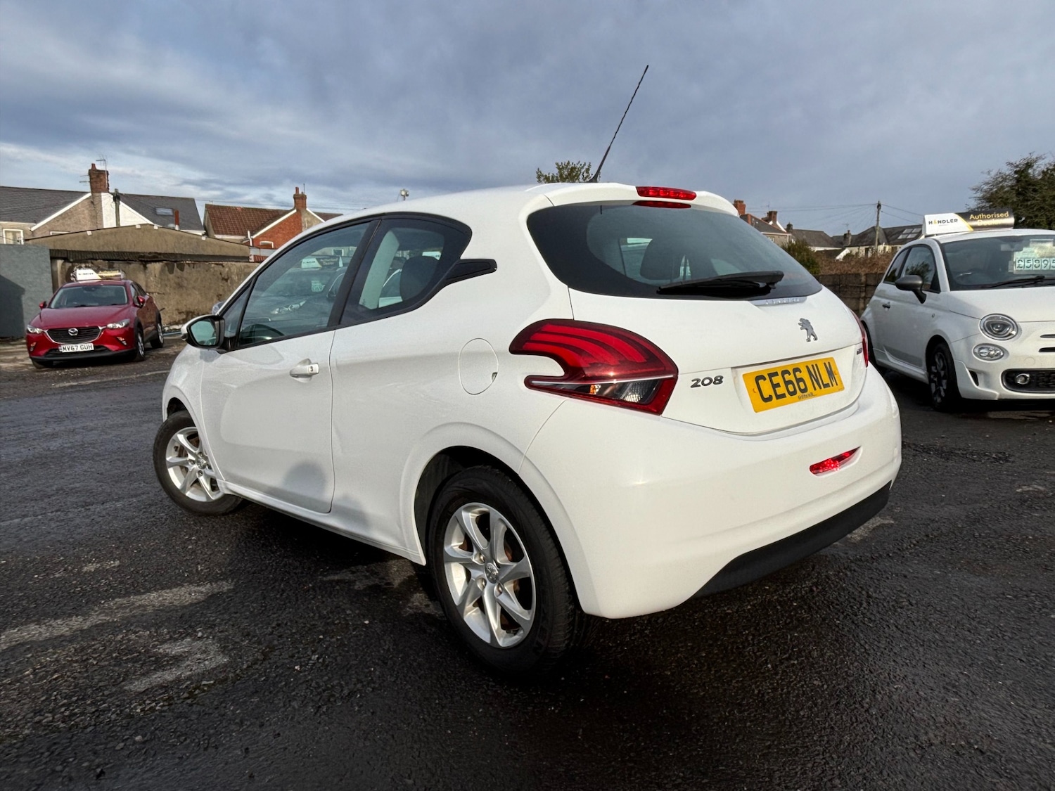 Used Peugeot 208 2016 for sale - 77205757: Photo 11