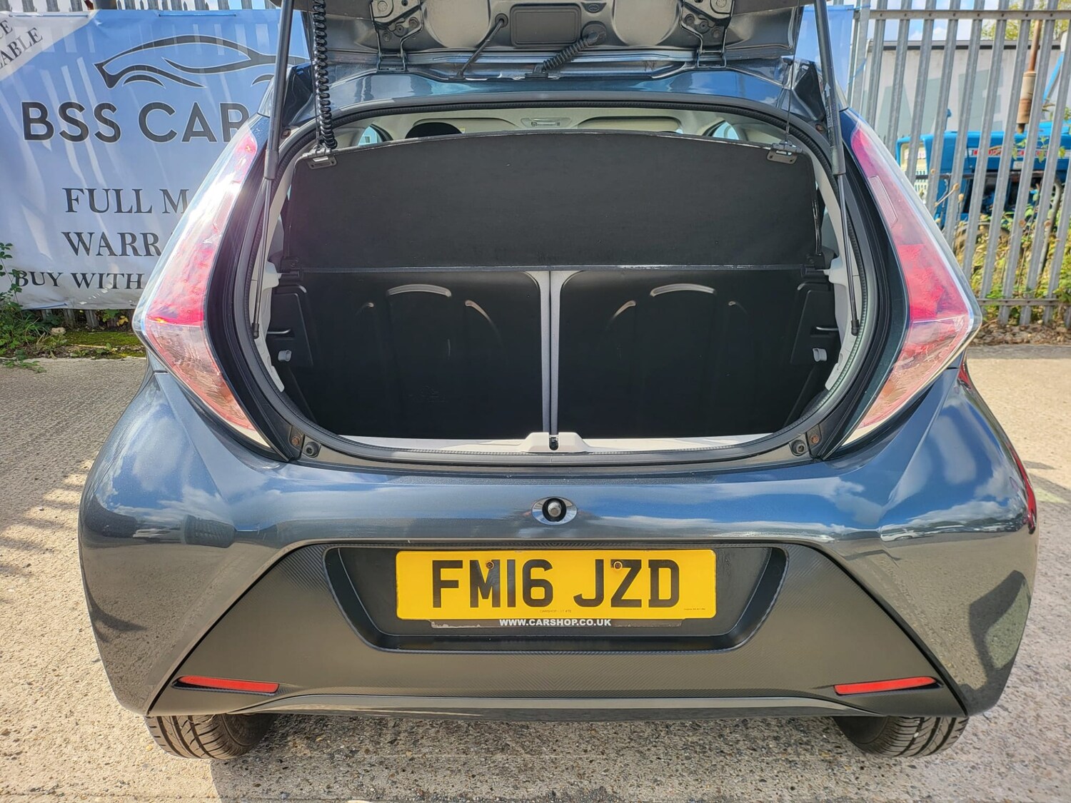 Used Toyota AYGO 2016 for sale - 76940516: Photo 10