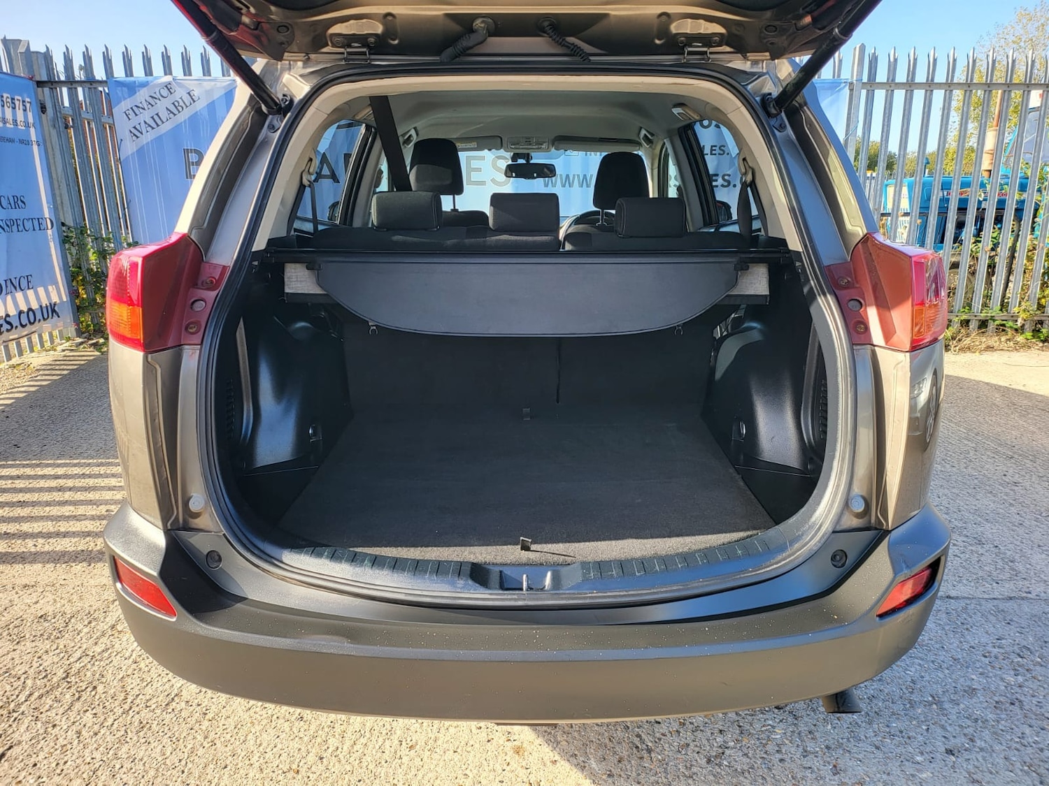 Used Toyota RAV4 2013 for sale - 77446228: Photo 10