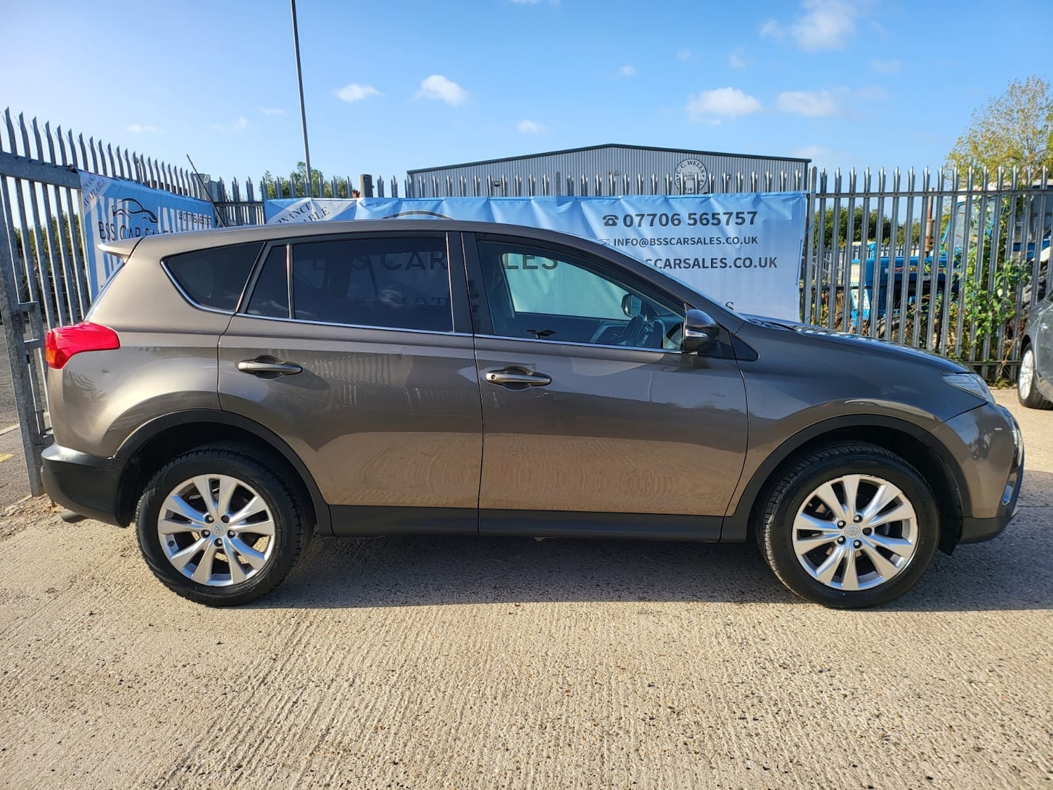 Used Toyota RAV4 2013 for sale - 77446228: Photo 22