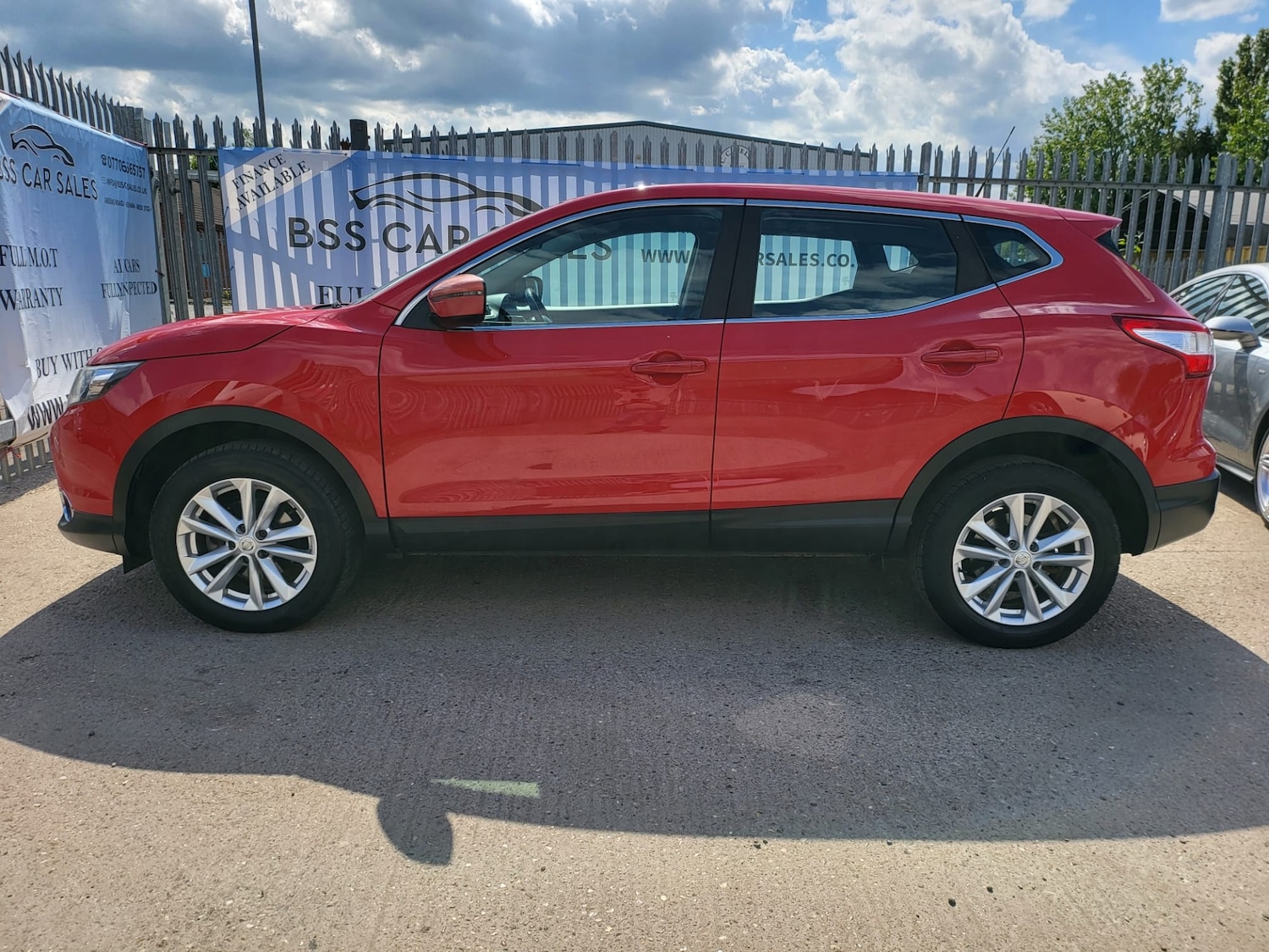 Used Nissan Qashqai 2017 for sale - 76532295: Photo 23