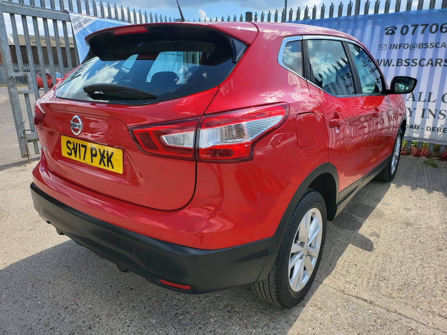 Used Nissan Qashqai 2017 for sale - 76532295: Photo 5