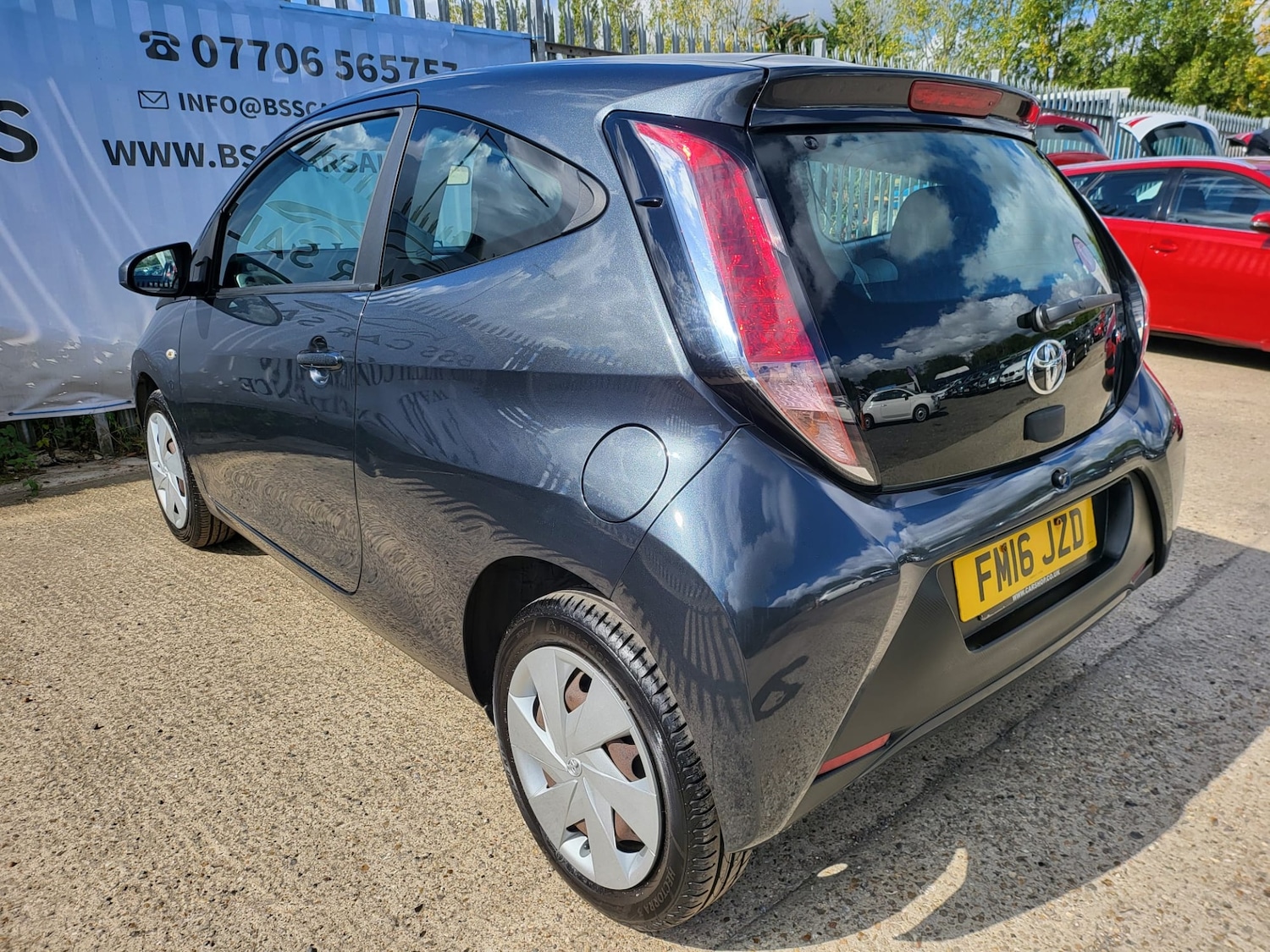 Used Toyota AYGO 2016 for sale - 76526049: Photo 6