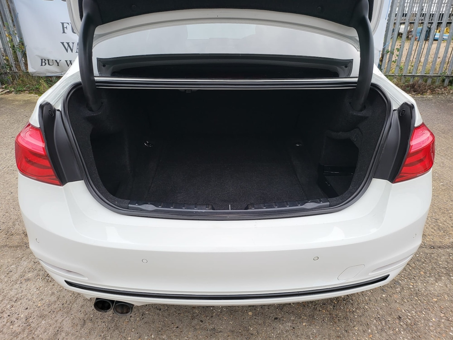 Used BMW 3 Series 2016 for sale - 77223339: Photo 10