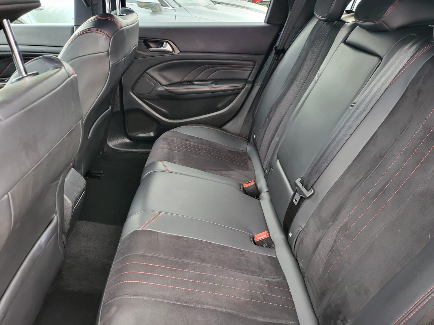 Used Peugeot 308 2015 for sale - 76531244: Photo 18