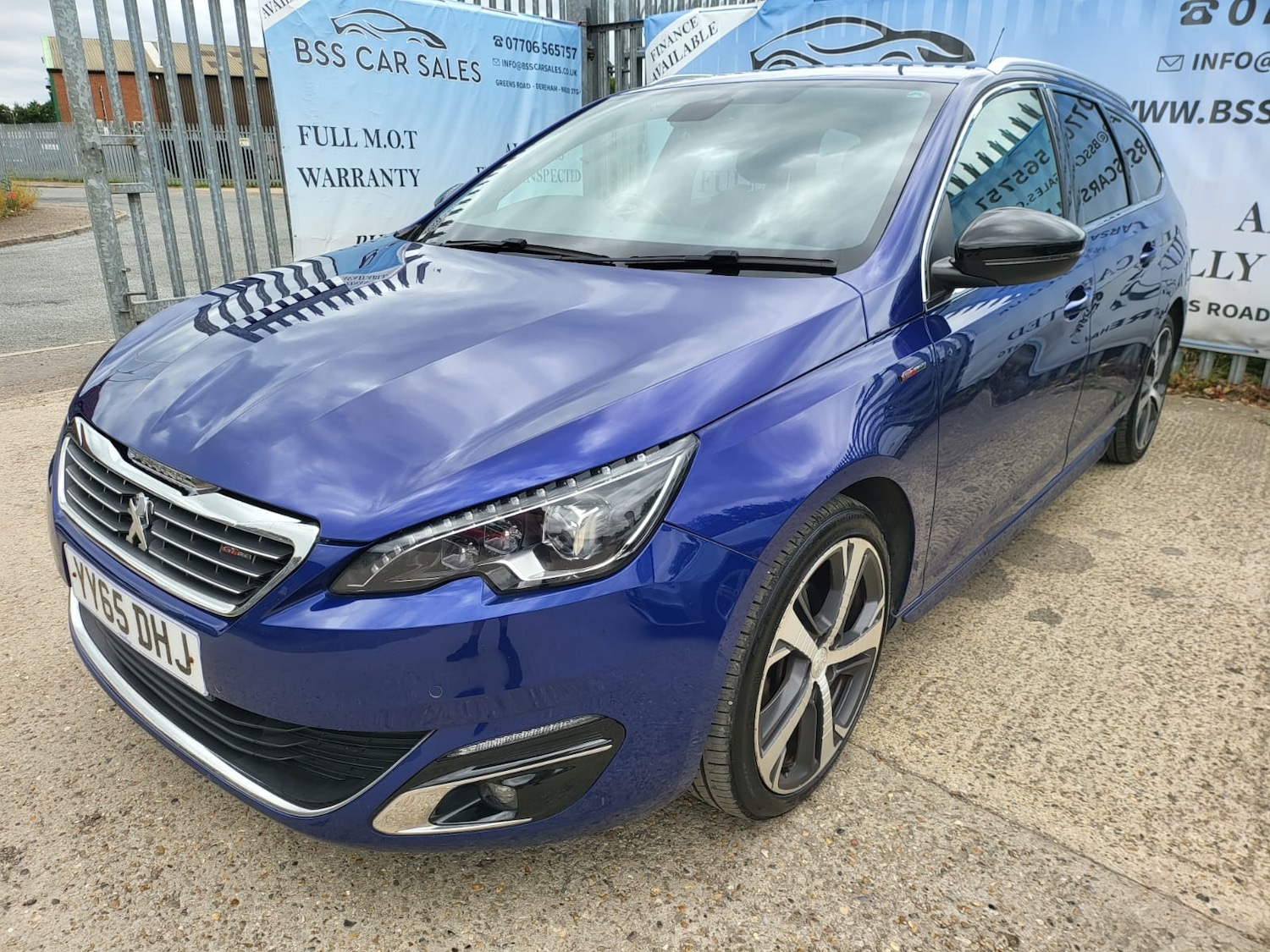 Used Peugeot 308 2015 for sale - 76531244: Photo 2