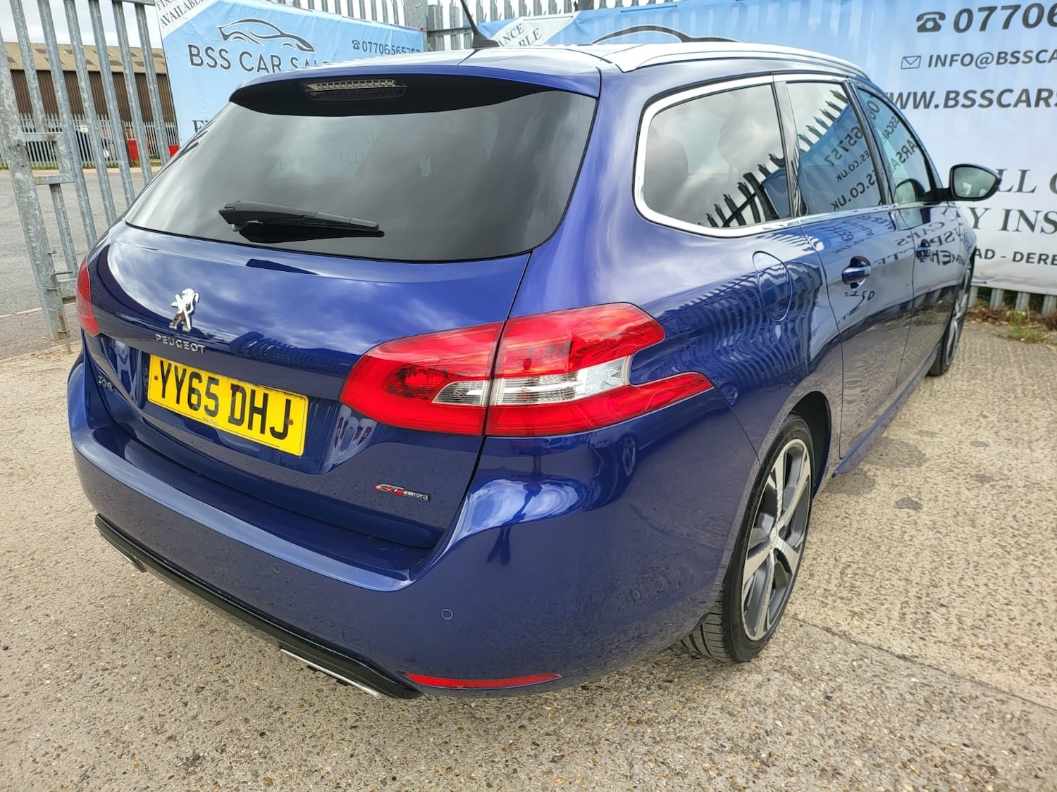 Used Peugeot 308 2015 for sale - 76531244: Photo 24