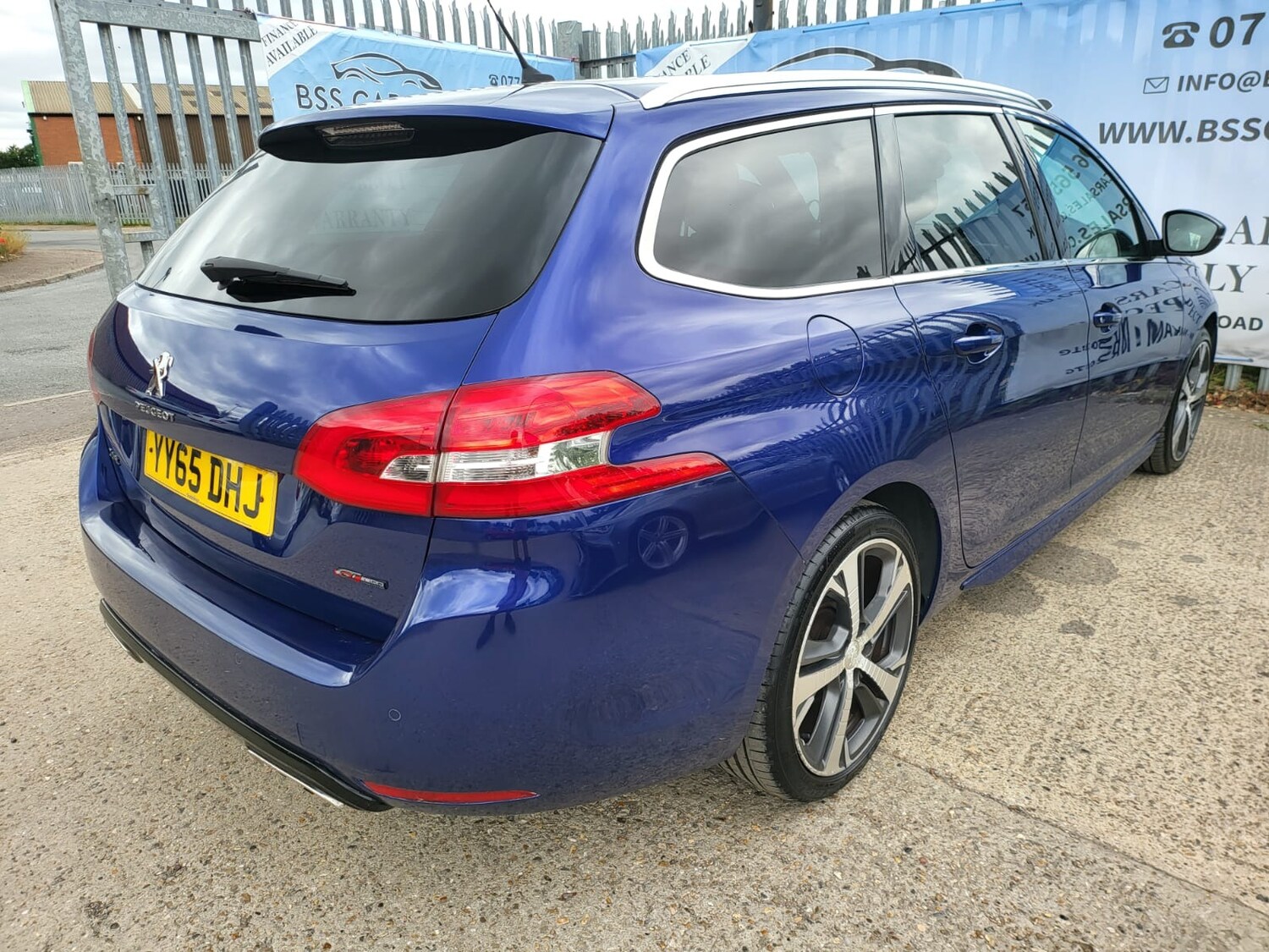 Used Peugeot 308 2015 for sale - 76531244: Photo 5