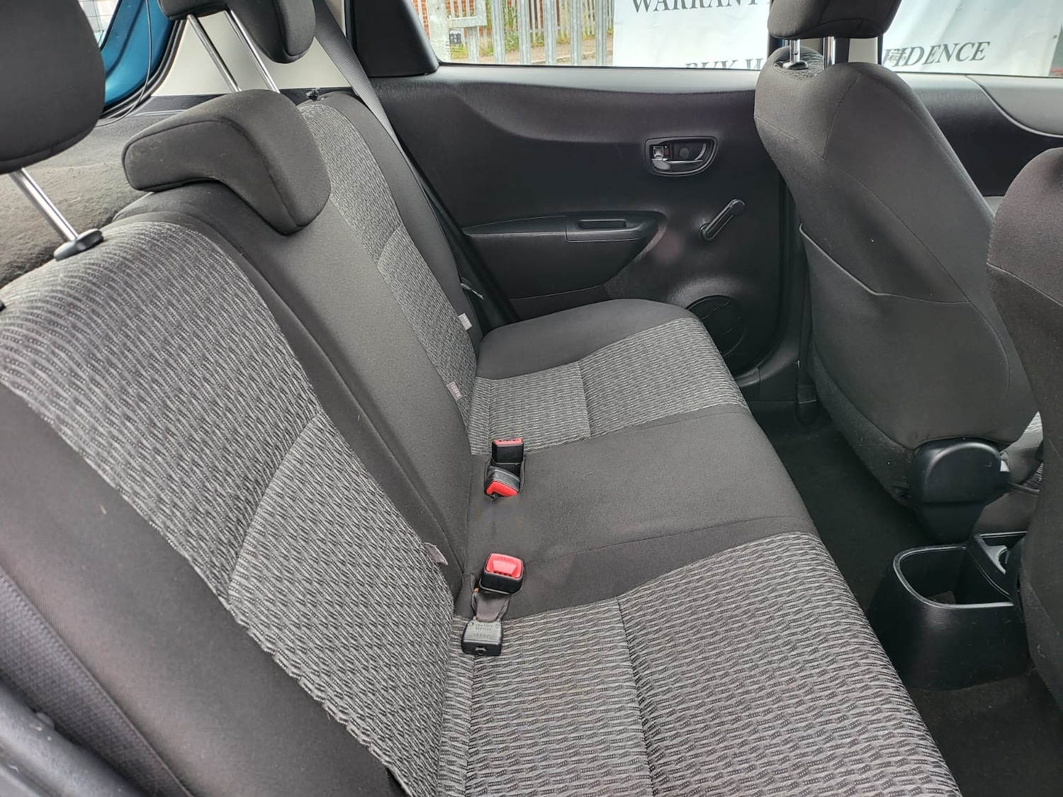 Used Toyota Yaris 2013 for sale - 76566481: Photo 16