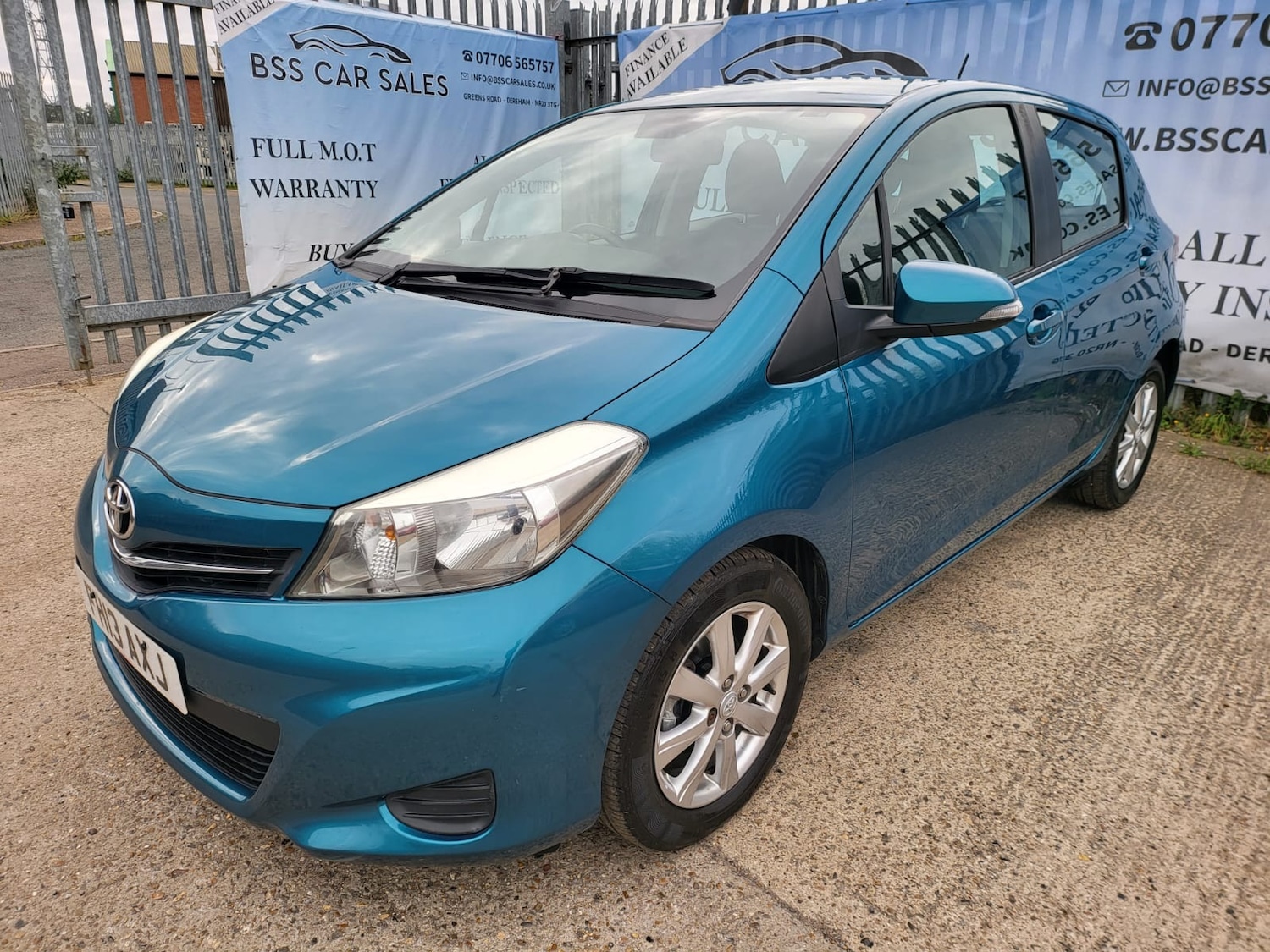 Used Toyota Yaris 2013 for sale - 76566481: Photo 21
