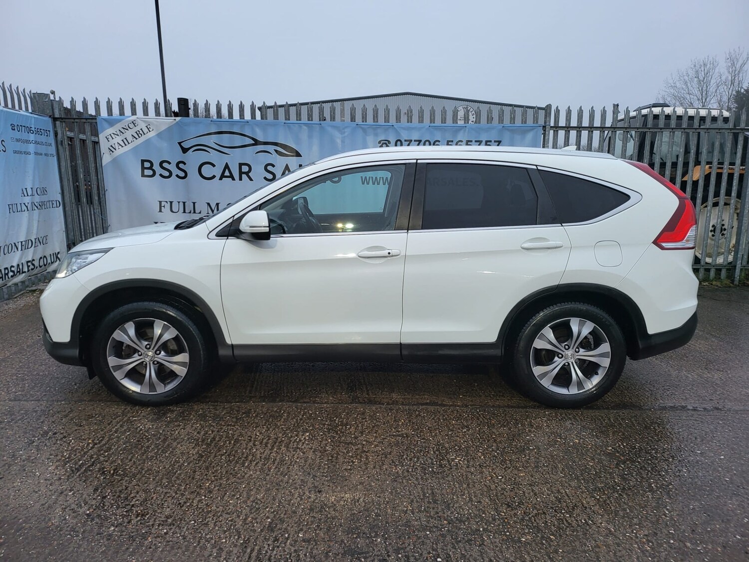 Used Honda CR-V 2015 for sale - 77460025: Photo 24