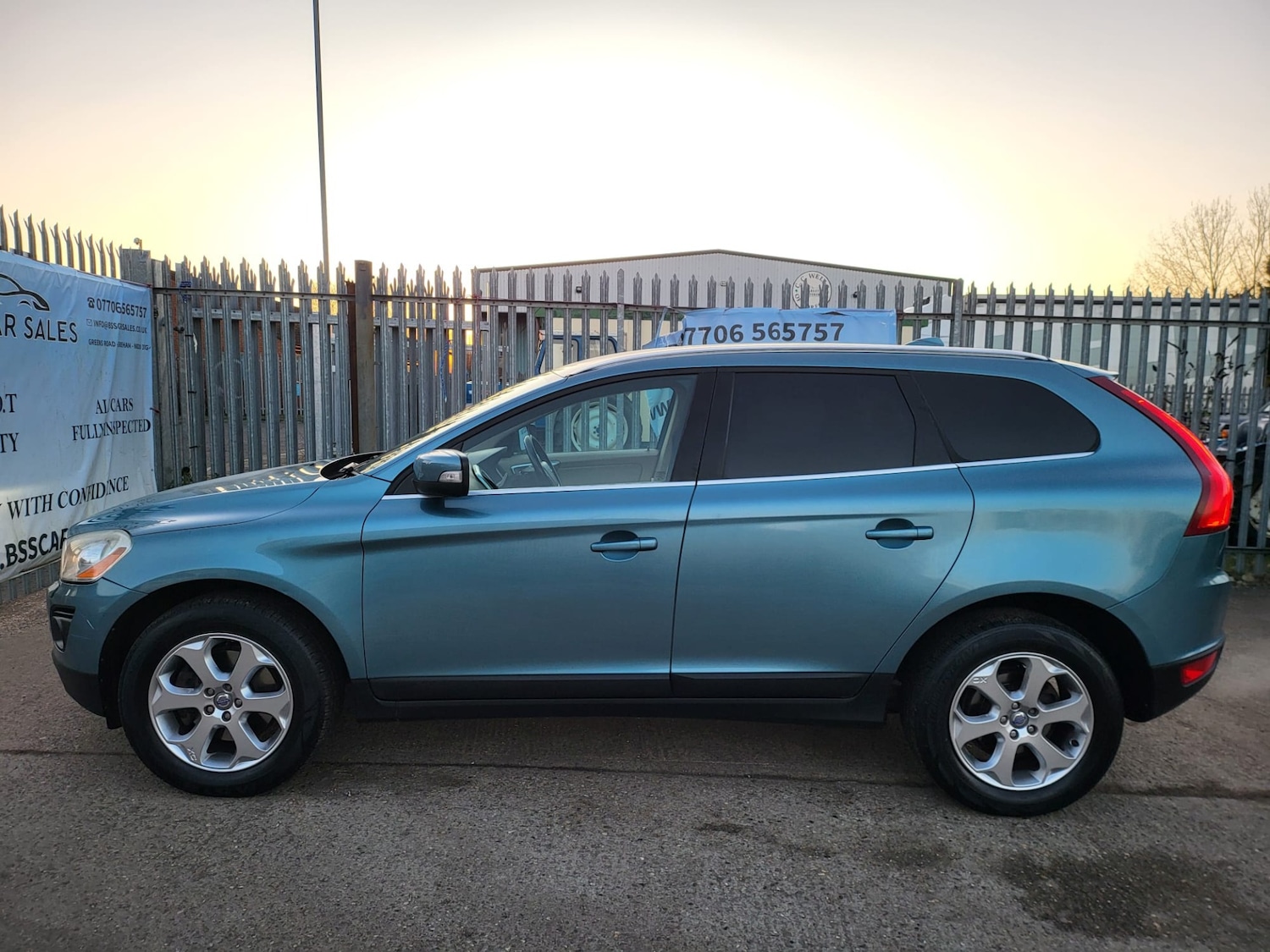 Used Volvo XC60 2009 for sale - 76526153: Photo 4