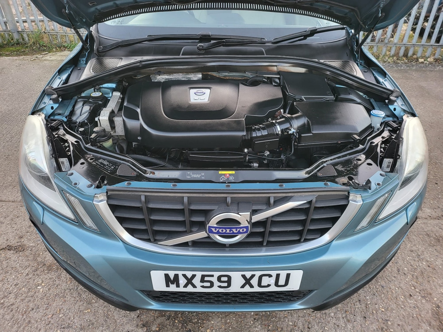 Used Volvo XC60 2009 for sale - 76526153: Photo 9