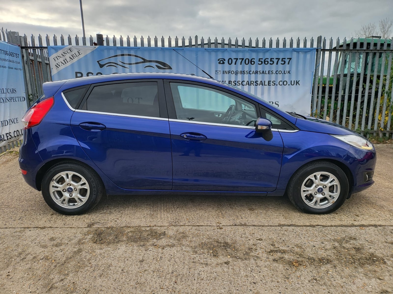 Used Ford Fiesta 2013 for sale - 77062345: Photo 3