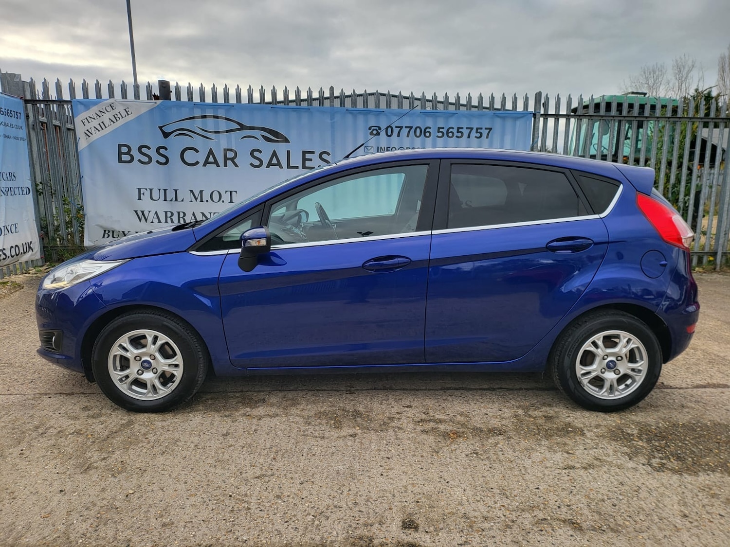 Used Ford Fiesta 2013 for sale - 77062345: Photo 4