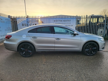 2016 (16) - 2.0 TDI 150 BlueMotion Tech GT 4dr