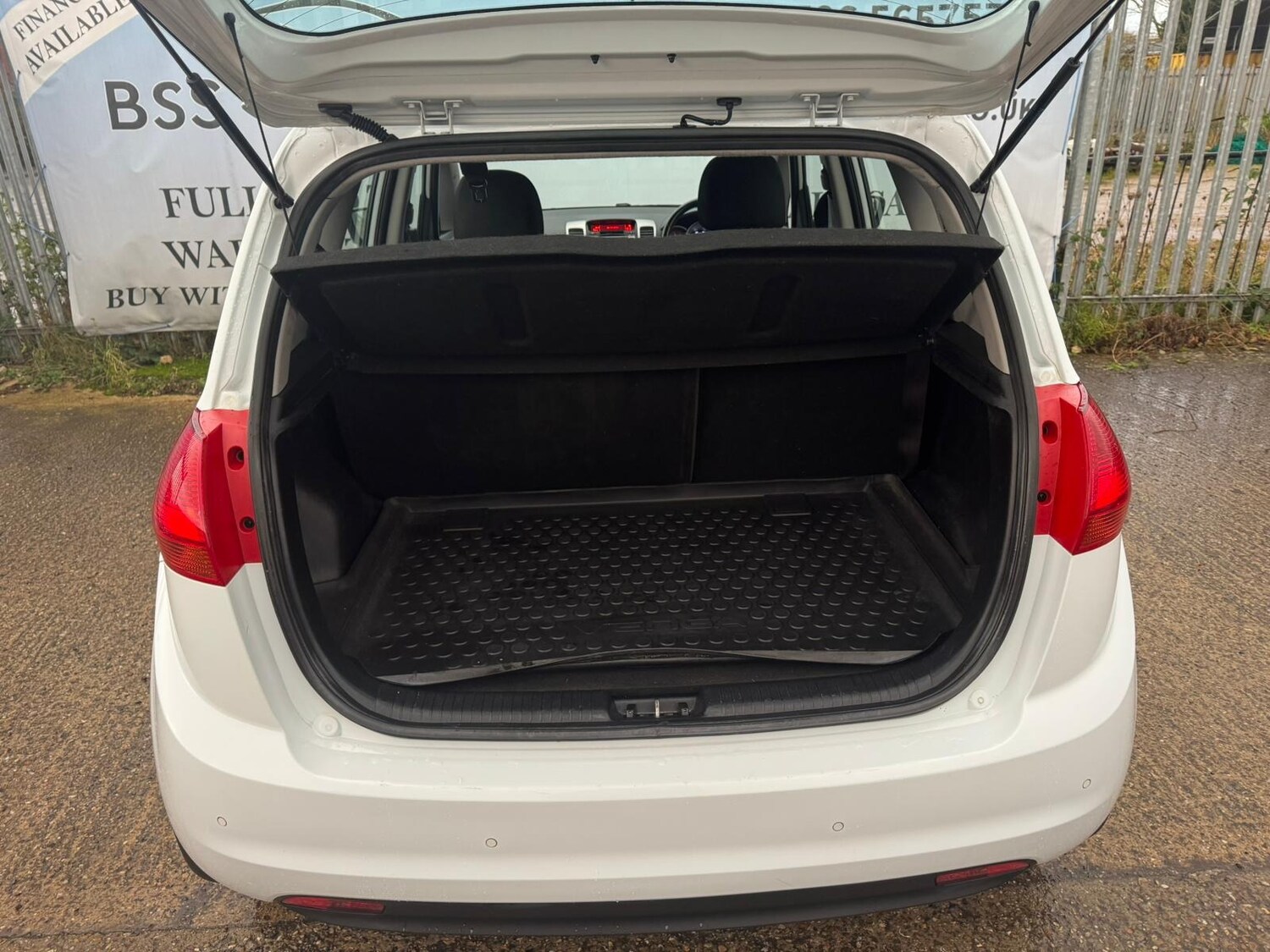 Used Kia Venga 2017 for sale - 77085189: Photo 10