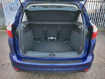 Used Ford C-Max 2015 for sale - 76918191: Photo