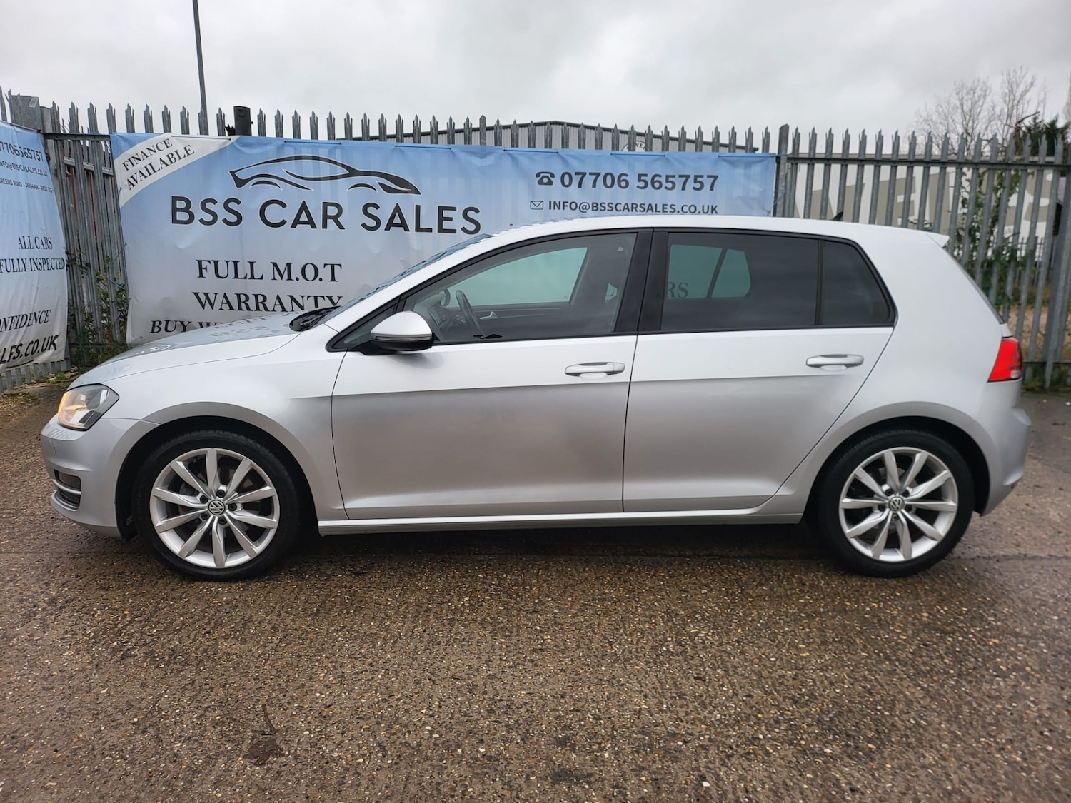 Used Volkswagen Golf 2014 for sale - 77079039: Photo 23